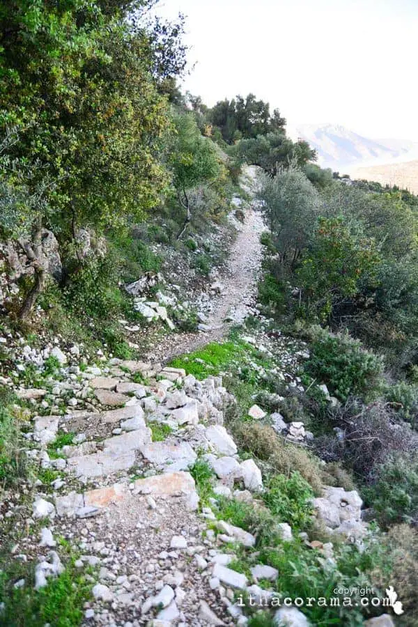 Trekking Perachori – Nymphs Cave Ithaca