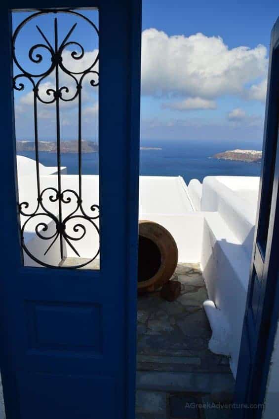 Hiking Santorini Greece - 10km From Thira to Oia