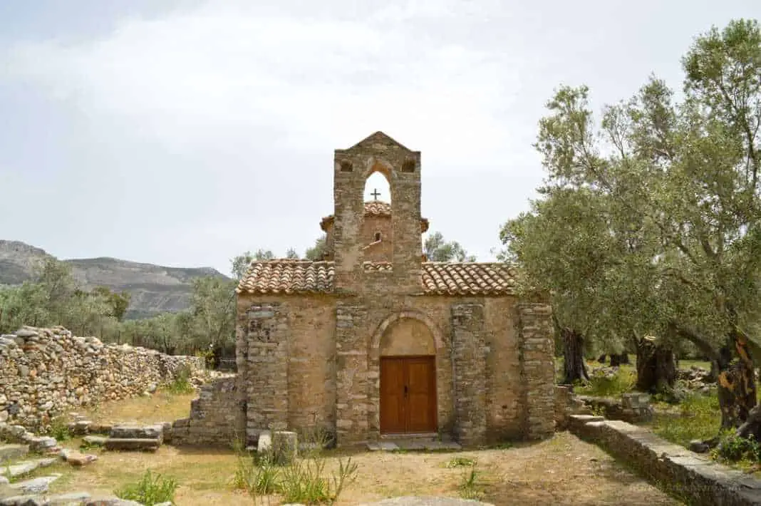 Hiking Naxos Routes: Elaiolithos to Panagia Drossiani to Chalki Circular Route