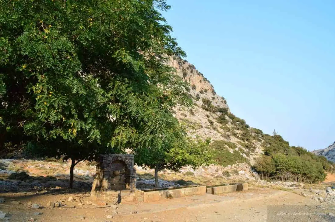 Hiking Mount Ida (Psiloritis) in Crete