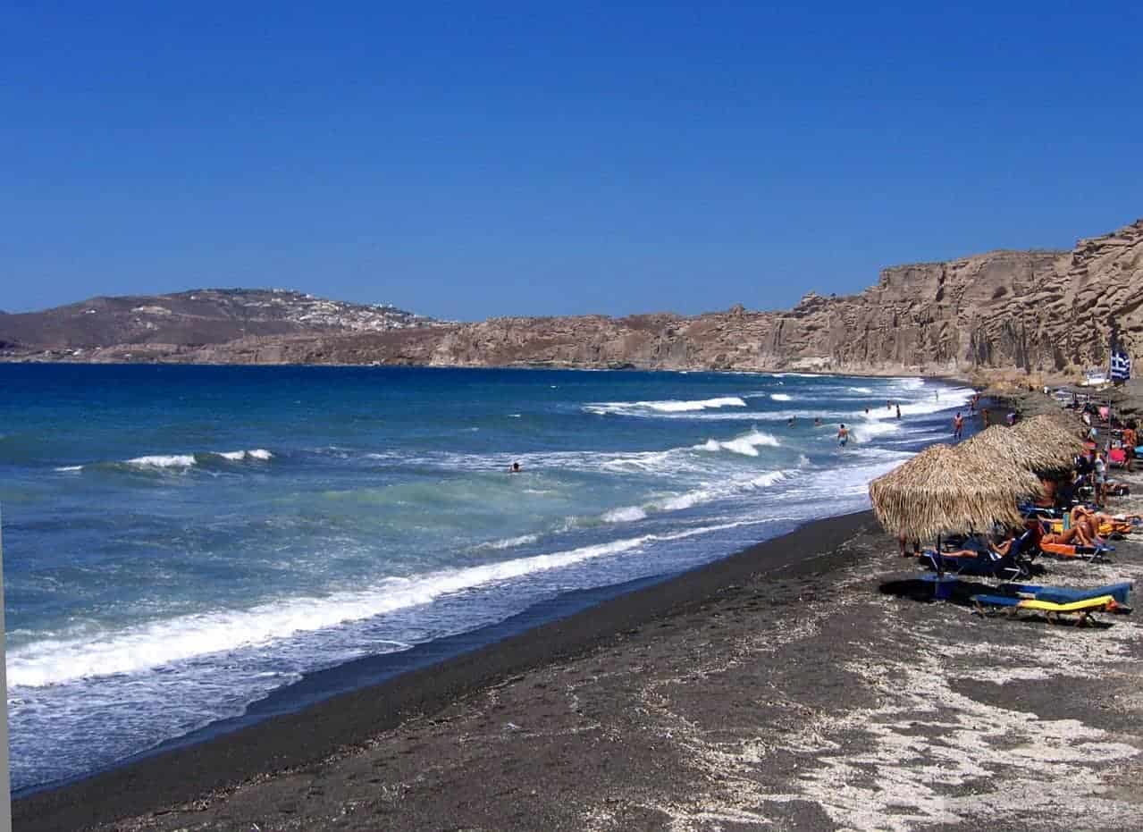 Best Santorini Beaches Increasingly Gaining Popularity